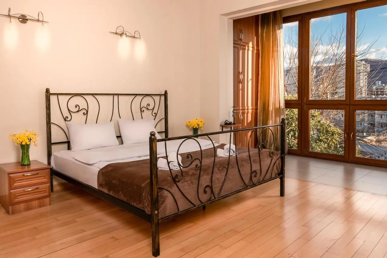 Hotel Vaki Τυφλίδα